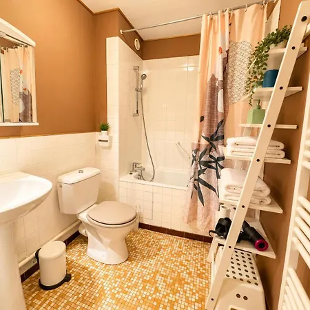 Le Balcon Des Thermes Avec Balcon Et Parking Prive Daire